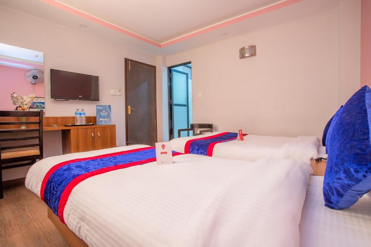 Oyo 136 Hotel Om Plaza 카트만두 외부 사진