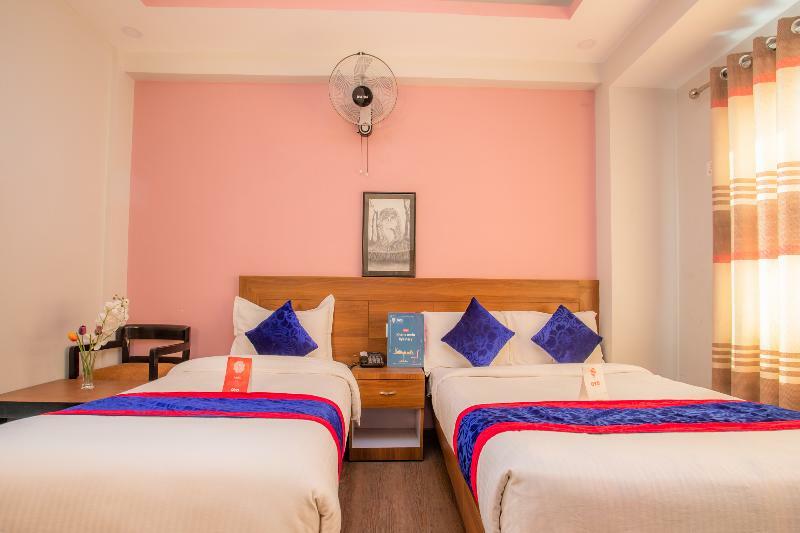 Oyo 136 Hotel Om Plaza 카트만두 외부 사진